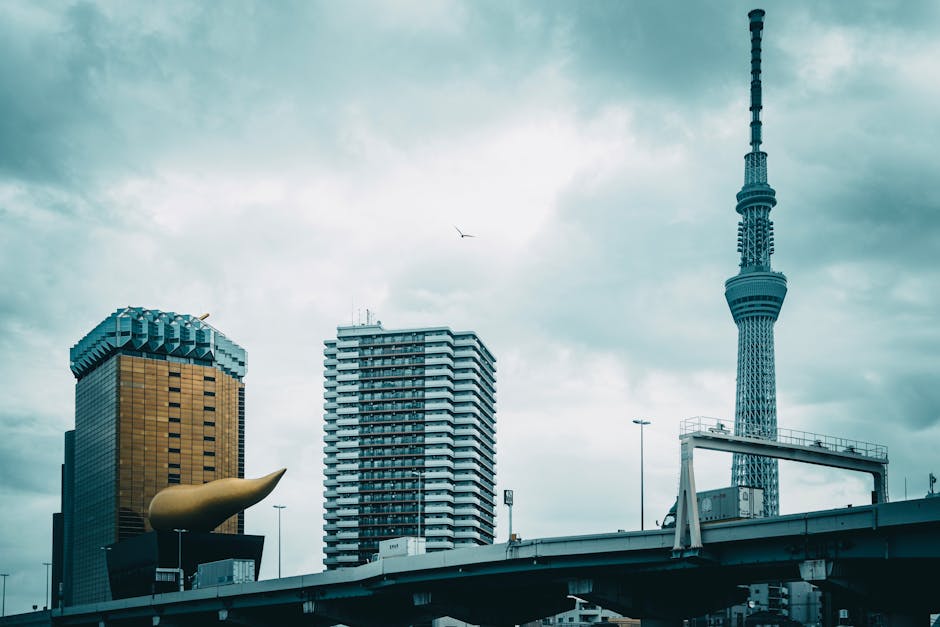 A detailed view of Skytree&rsquo;s lattice structure and elevators